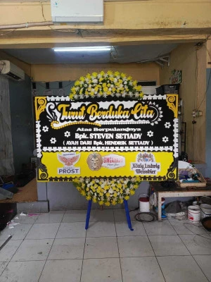 Papan Bunga di Pekutan Bayan